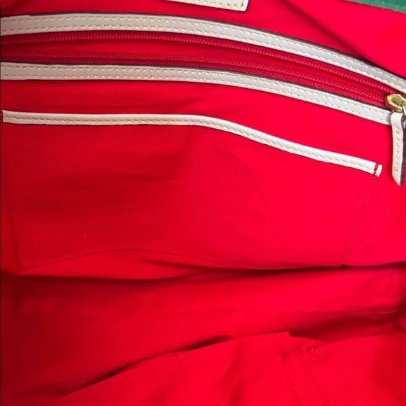 Dooney and Bourke leather Florentine medium Russle Ecru tore Bag. - Picture 9 of 13